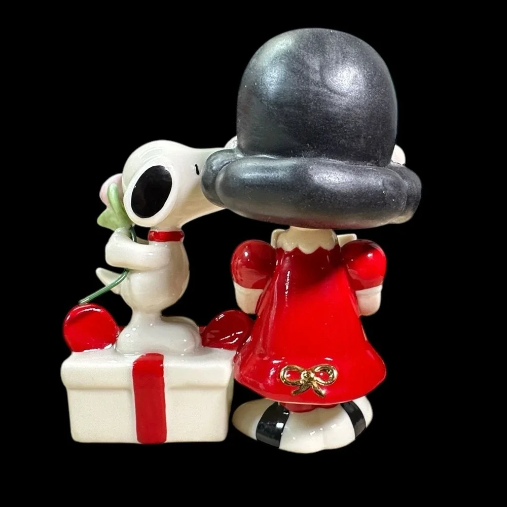 Lenox Snoopy & Lucy Peanuts Figurine – Snoopy Steals a Kiss‎ Rare w/ CoA READ